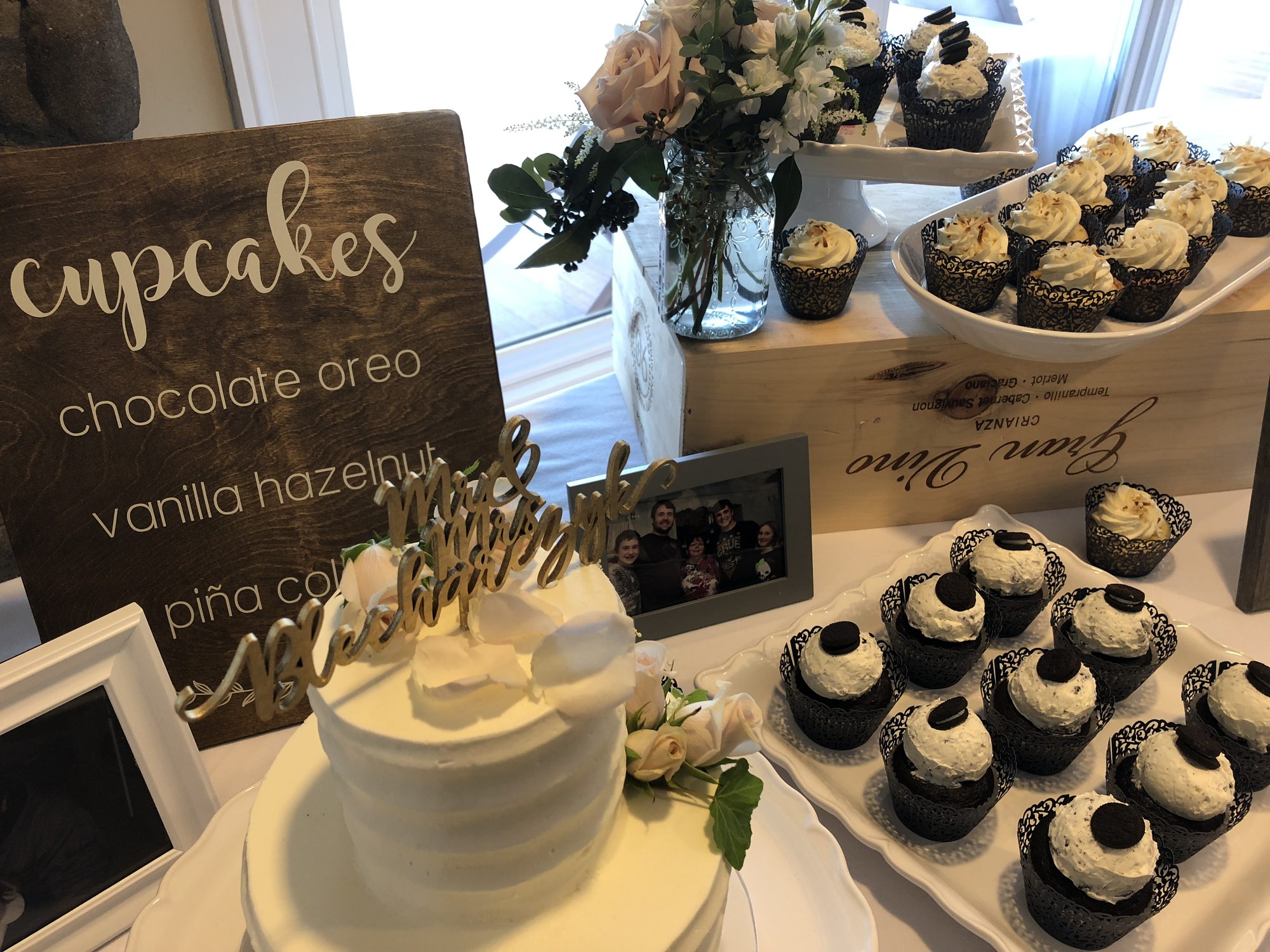 Wedding cake with Oreo and coconut cupcakes